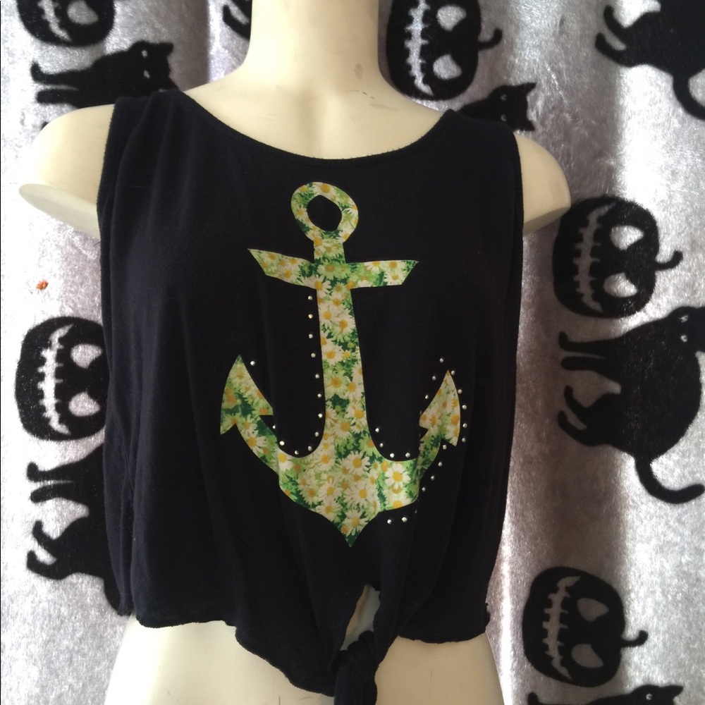 Anchor crop top